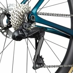 Cannondale SuperSix EVO Hi-MOD Disc Ultegra Di2, Petroleumsgrøn -Vitus Salg cannondale supersix evo hi mod disc ultegra di2 deep teal 7